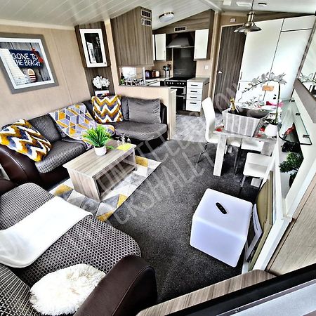 Tattershall Luxury Hot Tub Caravan 外观 照片