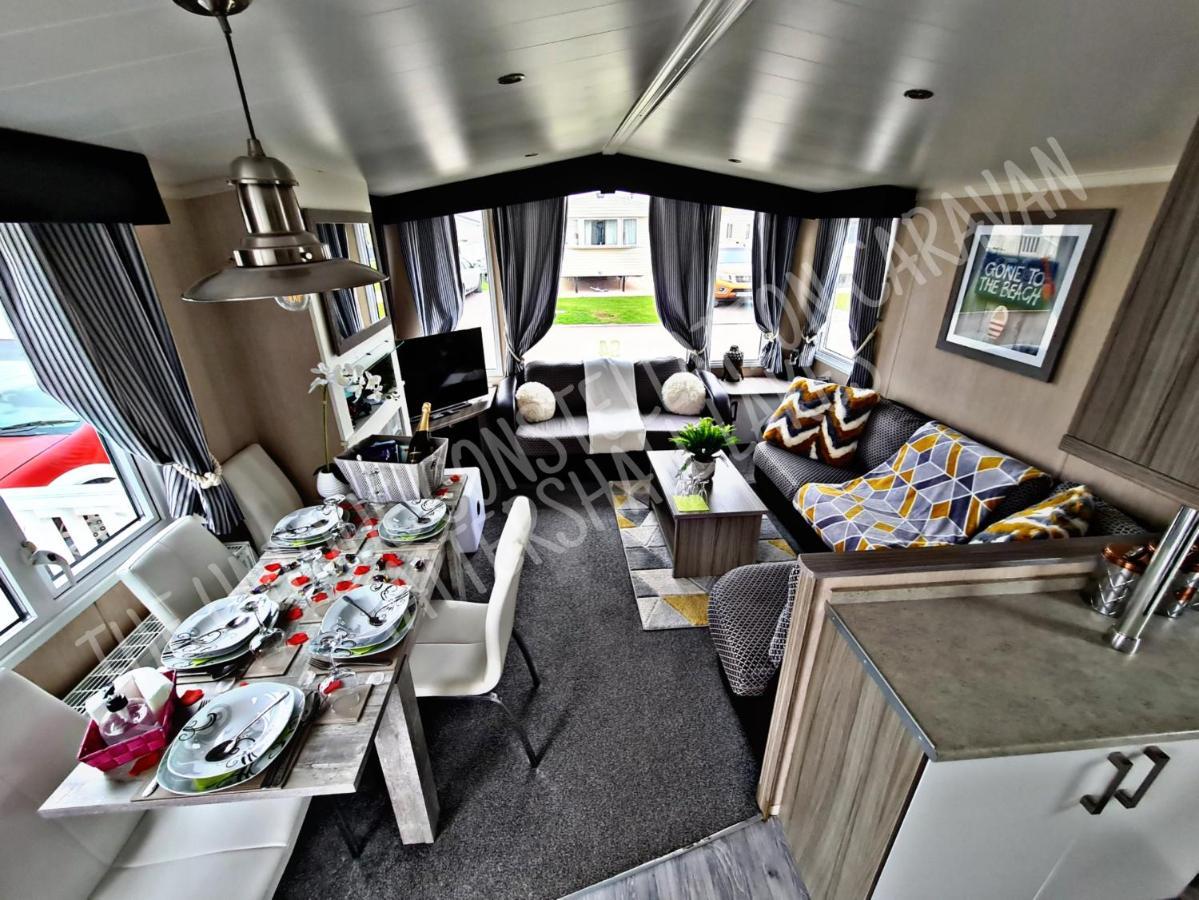 Tattershall Luxury Hot Tub Caravan 外观 照片